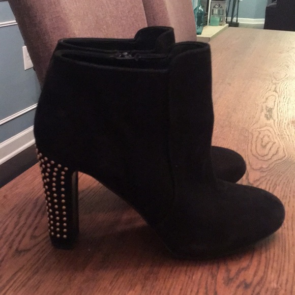 Nine West black suede booties - Picture 2 of 6